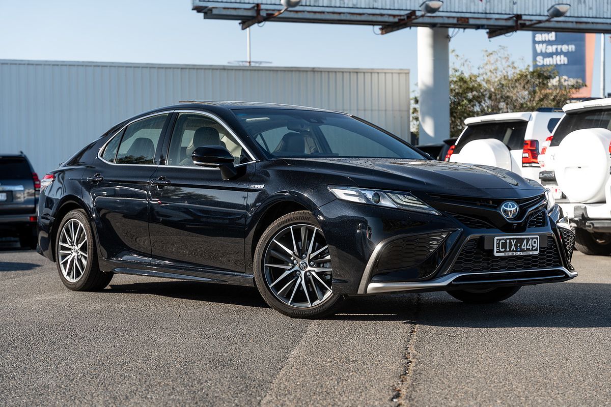 2023 Toyota Camry Hybrid