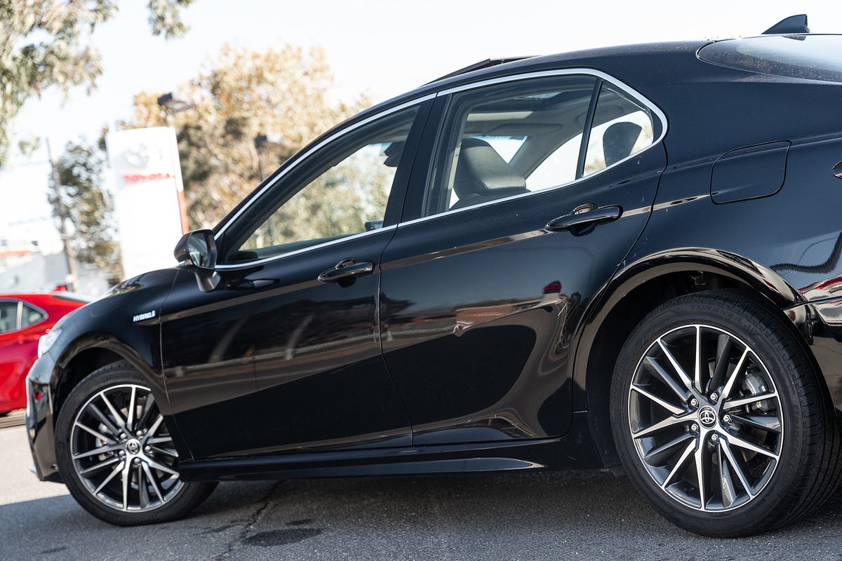 2023 Toyota Camry Hybrid