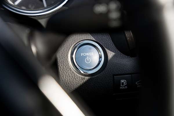 2023 Toyota Camry Hybrid