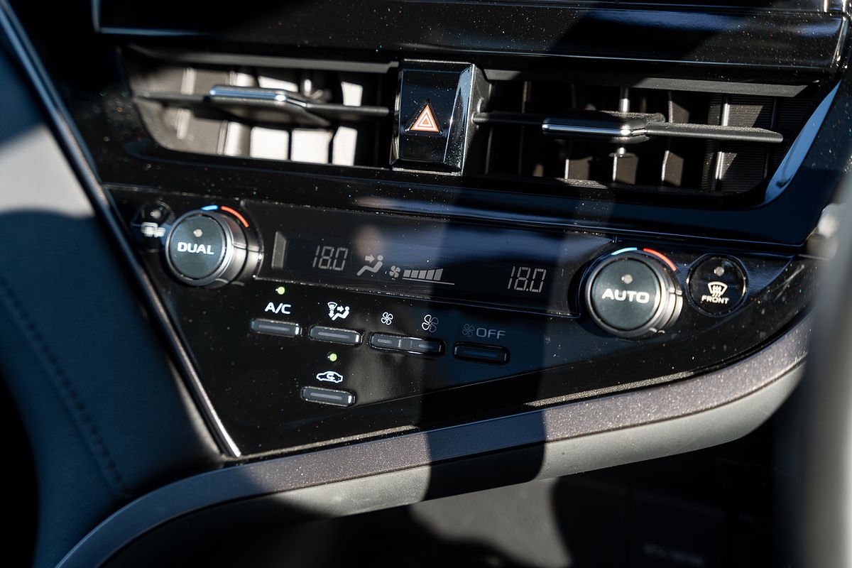 2023 Toyota Camry Hybrid