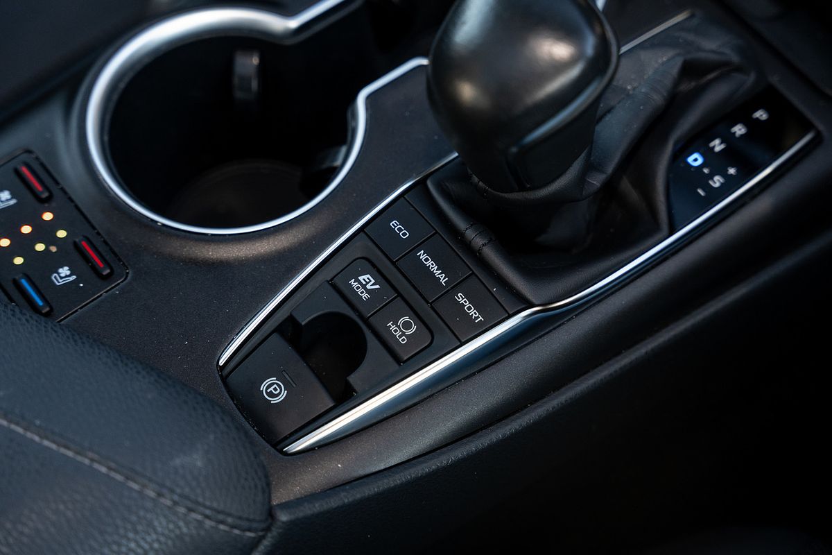 2023 Toyota Camry Hybrid