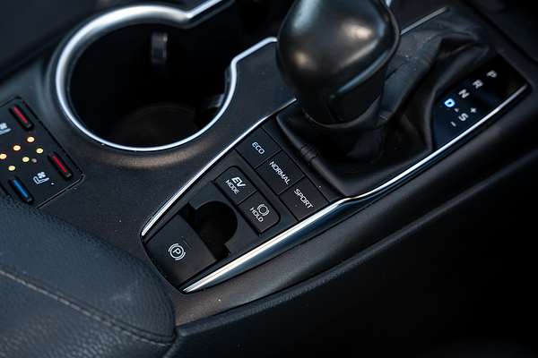 2023 Toyota Camry Hybrid