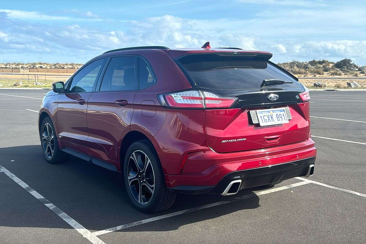2018 Ford Endura ST-Line CA