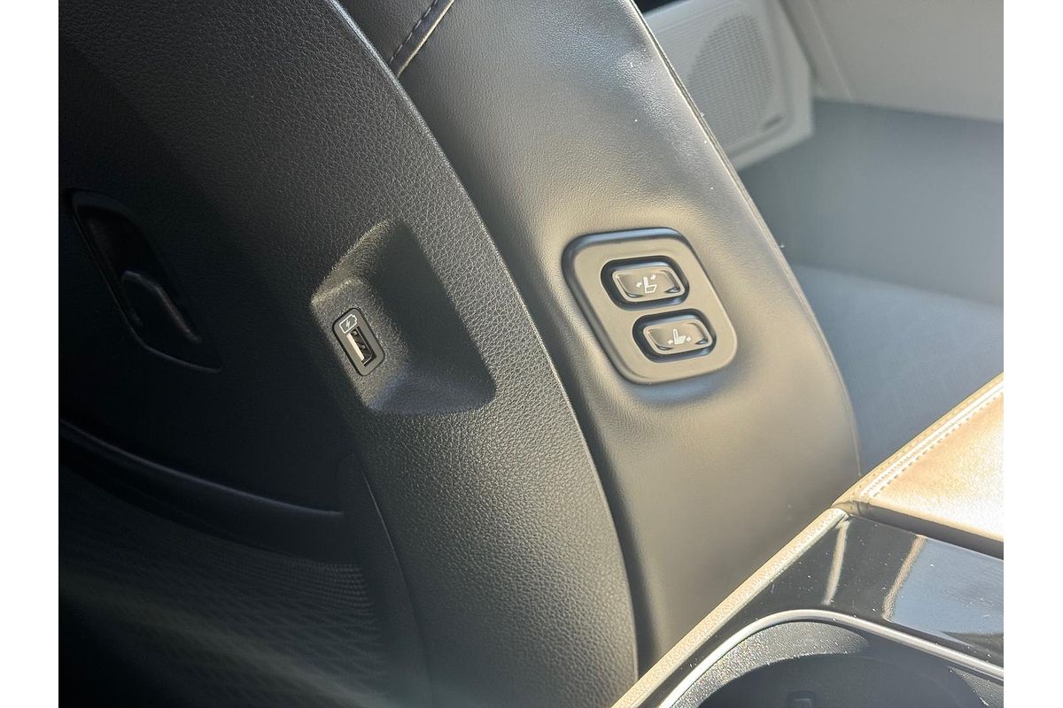2022 Kia Carnival Platinum KA4