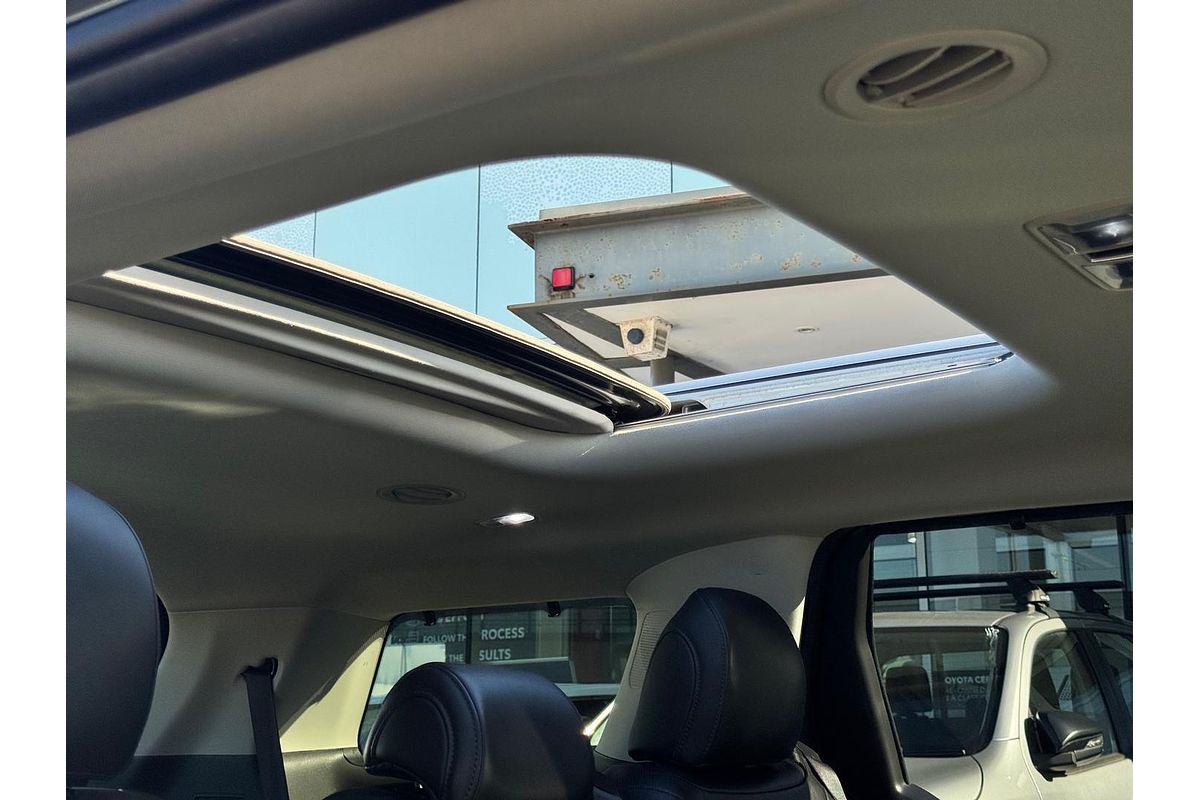 2022 Kia Carnival Platinum KA4