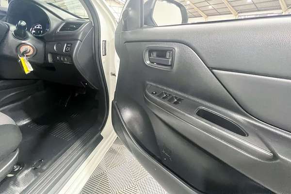 2021 Mitsubishi Triton GLX ADAS MR Rear Wheel Drive
