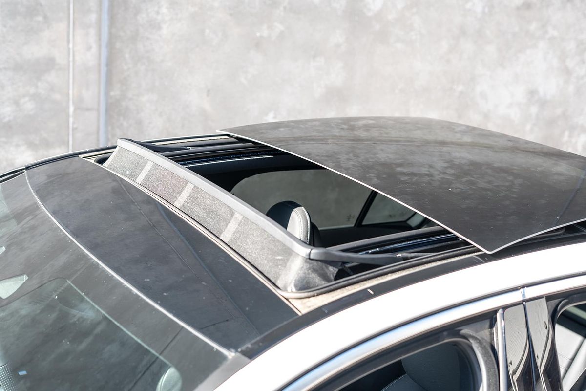 2022 Mercedes-Benz C-Class C300 W206