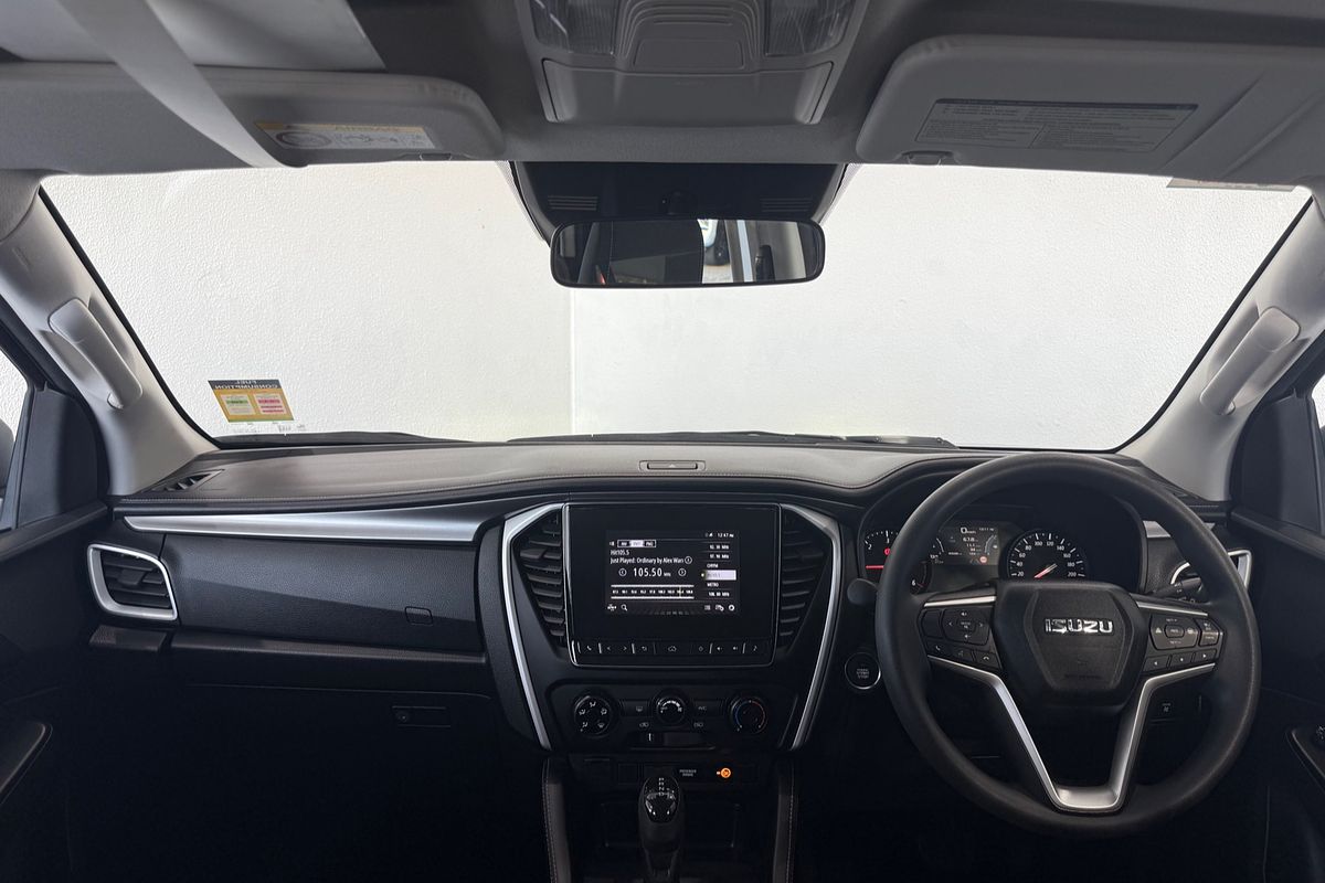 2023 Isuzu MU-X LS-M