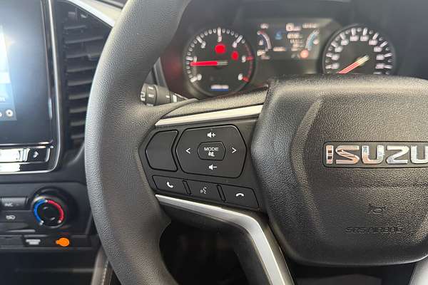 2023 Isuzu MU-X LS-M