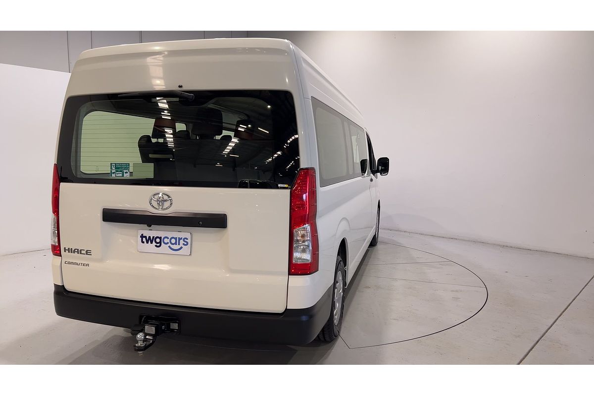 2022 Toyota Hiace Commuter GDH322R