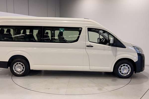 2022 Toyota Hiace Commuter GDH322R