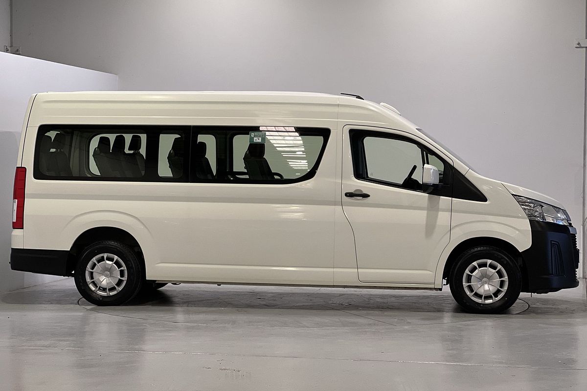 2022 Toyota Hiace Commuter GDH322R