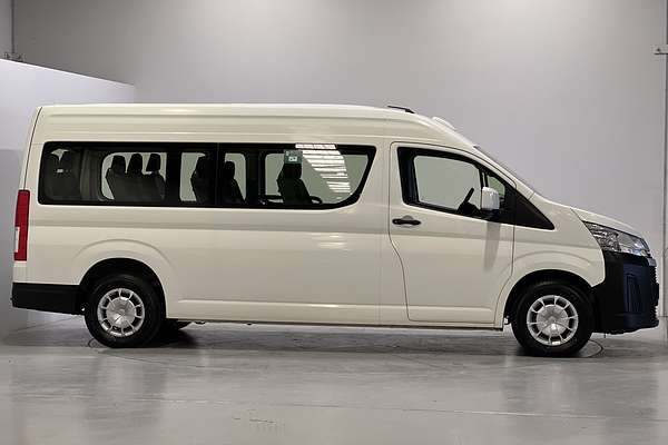 2022 Toyota Hiace Commuter GDH322R