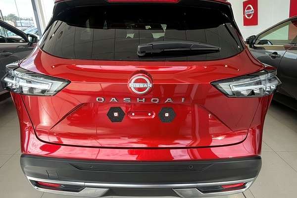 2025 Nissan QASHQAI Ti J12