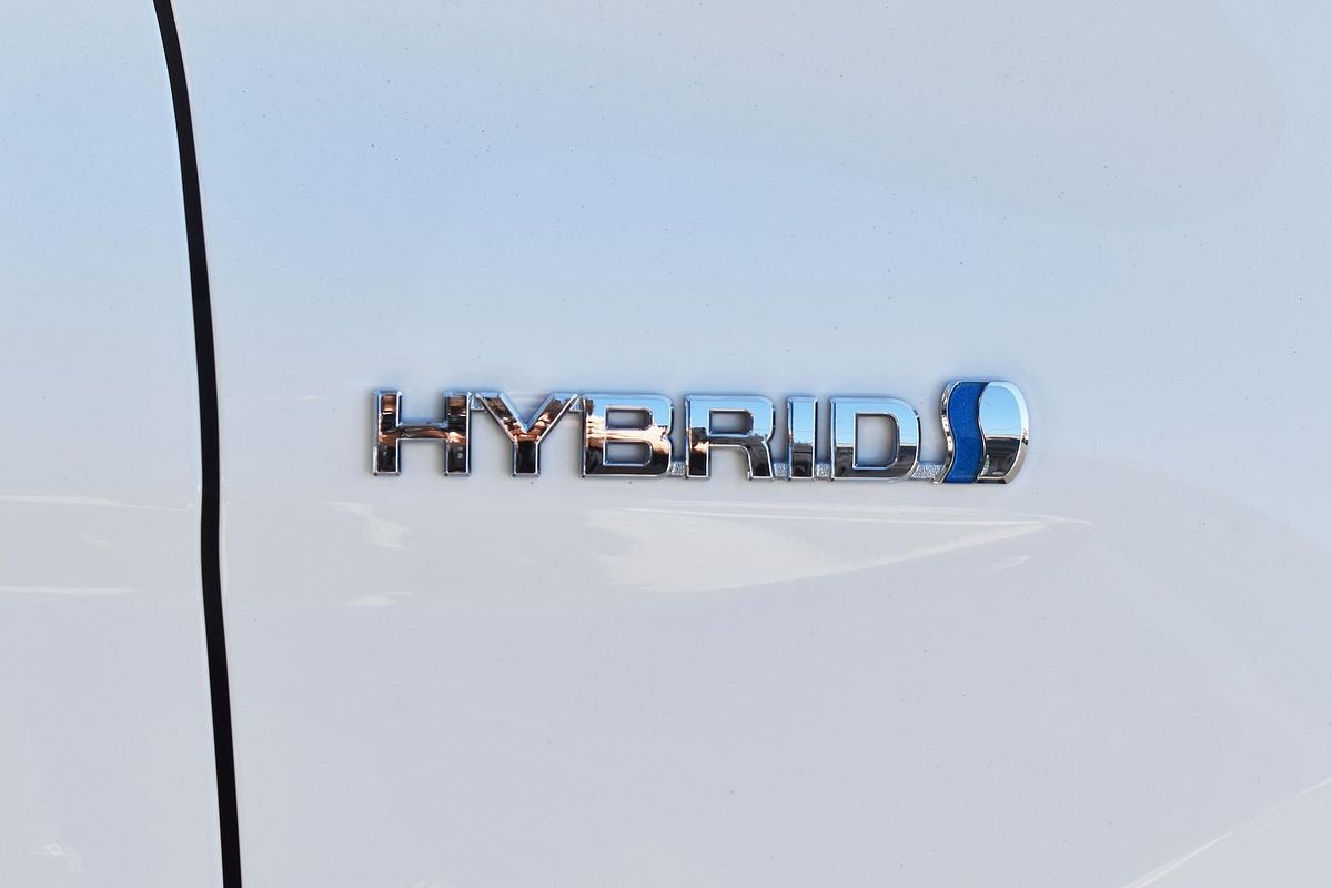2024 Toyota Camry Ascent AXVH70R
