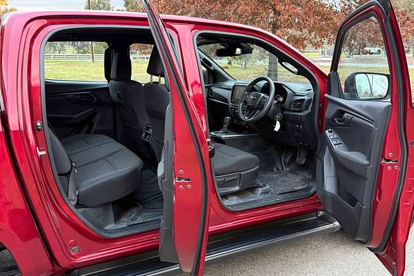 2024 Isuzu D-MAX X-RIDER 4X4