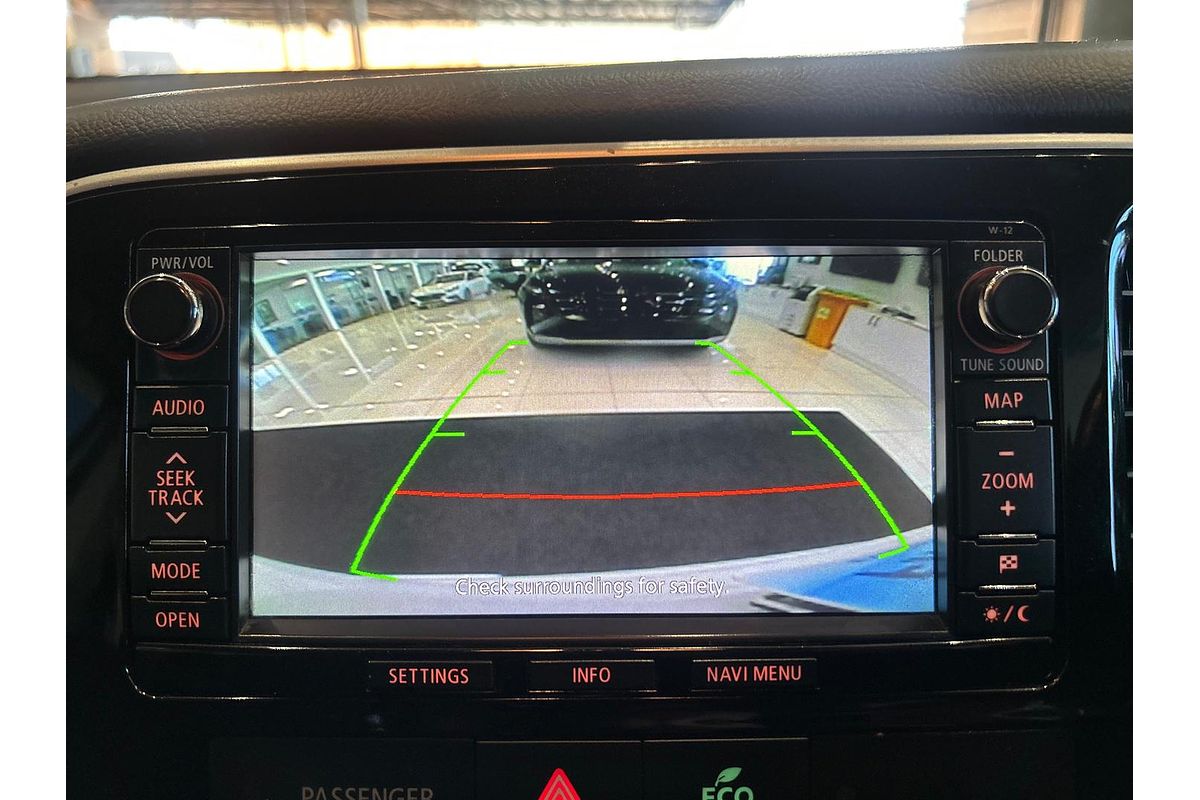 2015 Mitsubishi Outlander PHEV ZJ