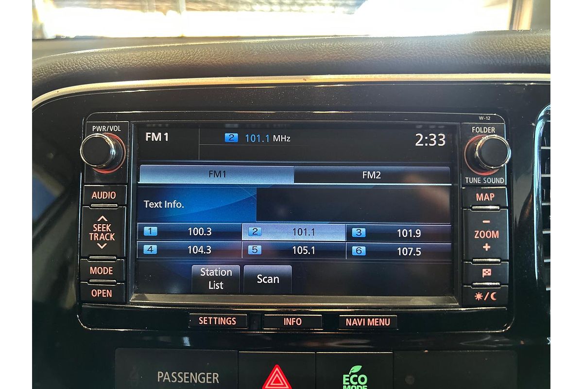 2015 Mitsubishi Outlander PHEV ZJ