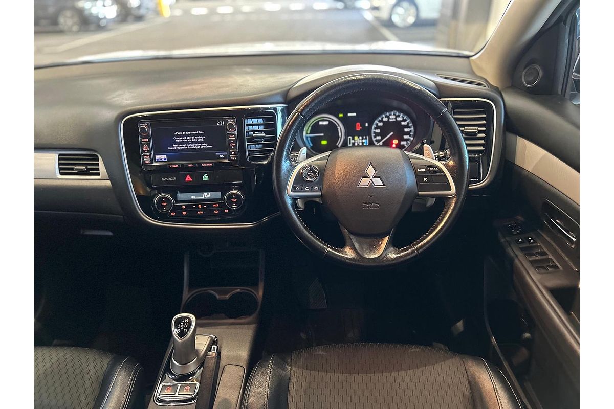 2015 Mitsubishi Outlander PHEV ZJ