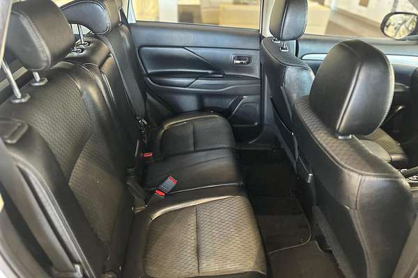 2015 Mitsubishi Outlander PHEV ZJ