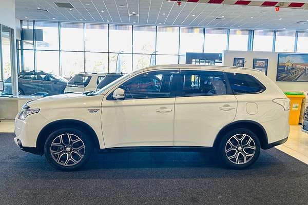 2015 Mitsubishi Outlander PHEV ZJ