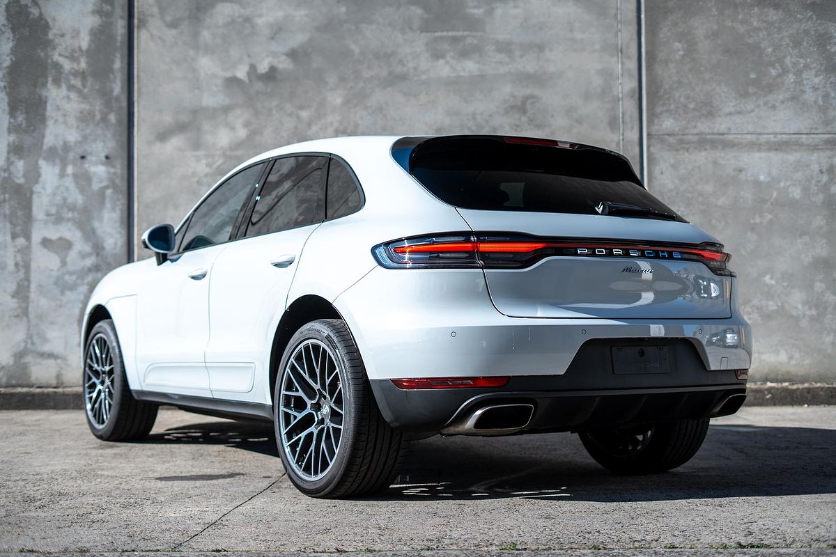 2021 Porsche Macan 95B