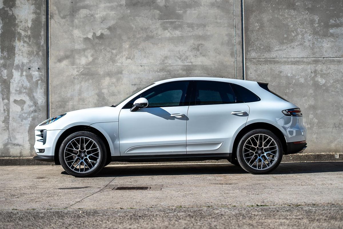 2021 Porsche Macan 95B