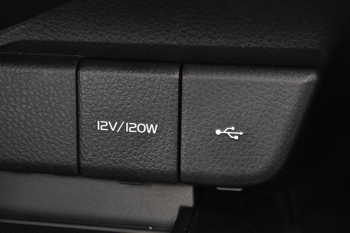 2024 Toyota Camry Ascent AXVH70R