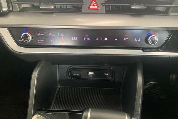 2023 Kia Sportage SX NQ5