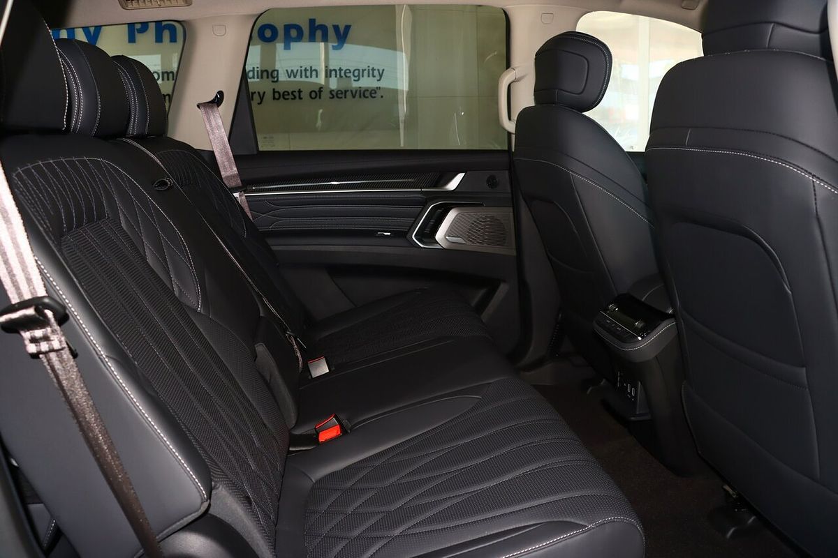 2024 LDV D90 Executive SV9A