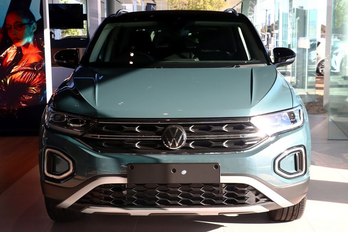 2025 Volkswagen T-Roc 110TSI Style D11