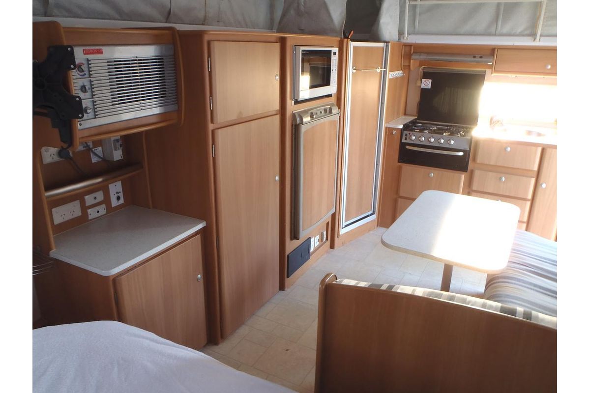 2007 Jayco Destiny 17.55-3