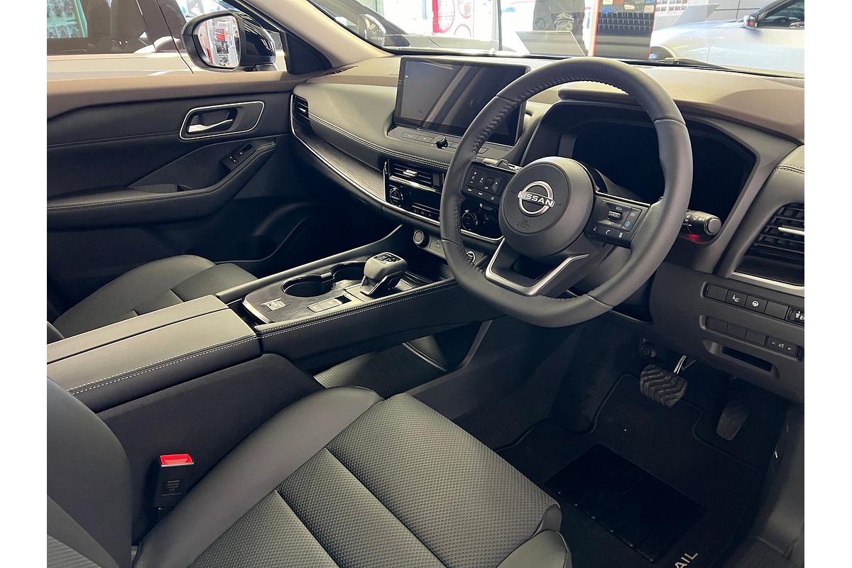 2025 Nissan X-TRAIL N-TREK T33