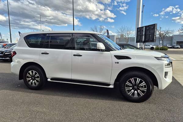 2022 Nissan Patrol Ti Y62
