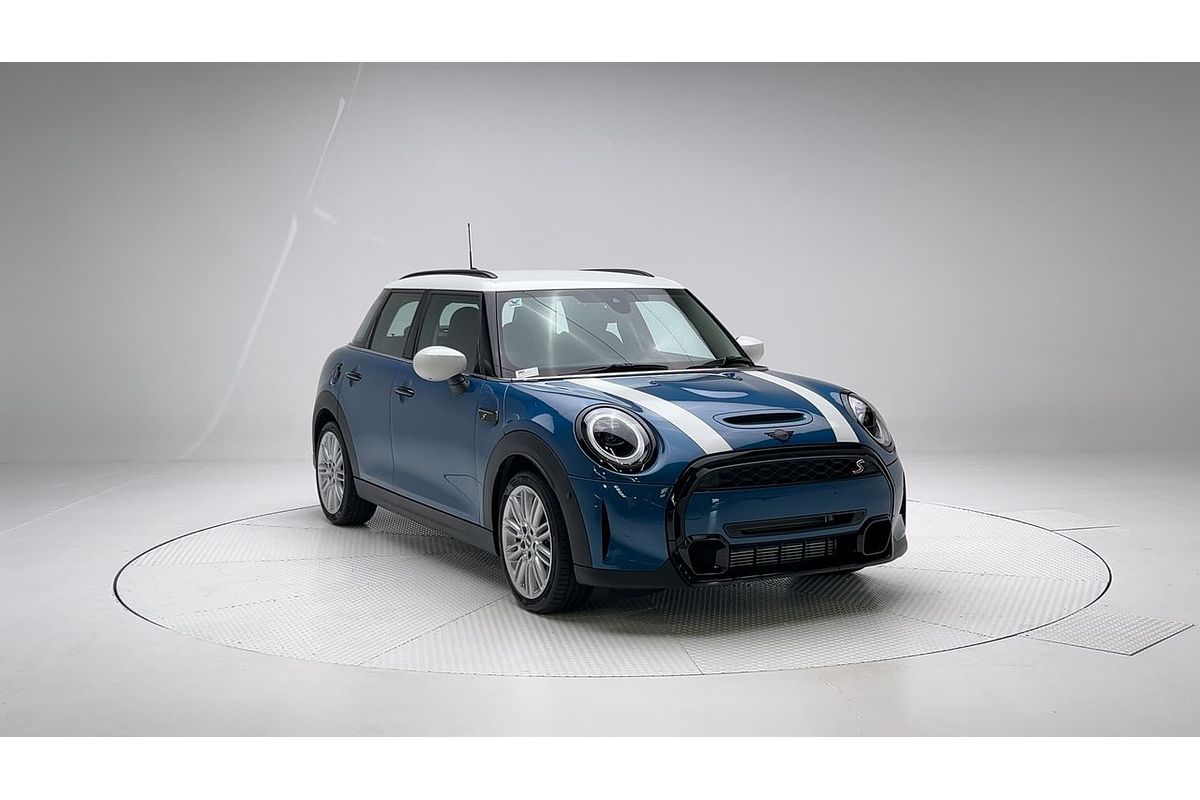 2023 MINI Hatch Cooper S Classic F55 LCI-2