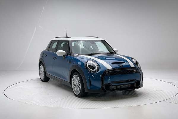 2023 MINI Hatch Cooper S Classic F55 LCI-2