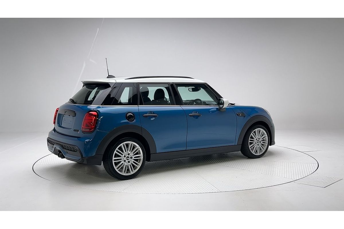 2023 MINI Hatch Cooper S Classic F55 LCI-2