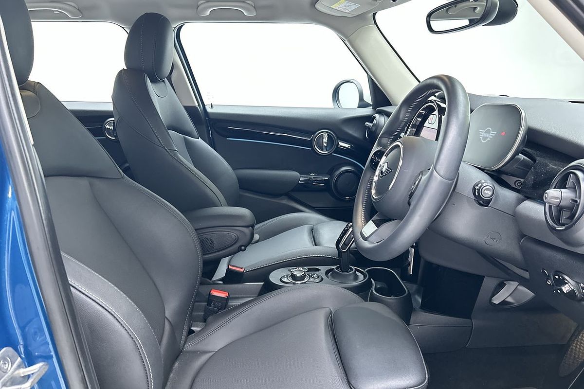 2023 MINI Hatch Cooper S Classic F55 LCI-2