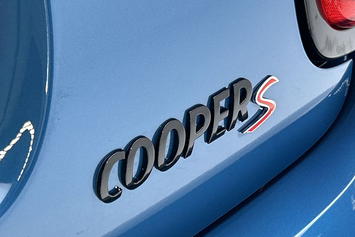 2023 MINI Hatch Cooper S Classic F55 LCI-2