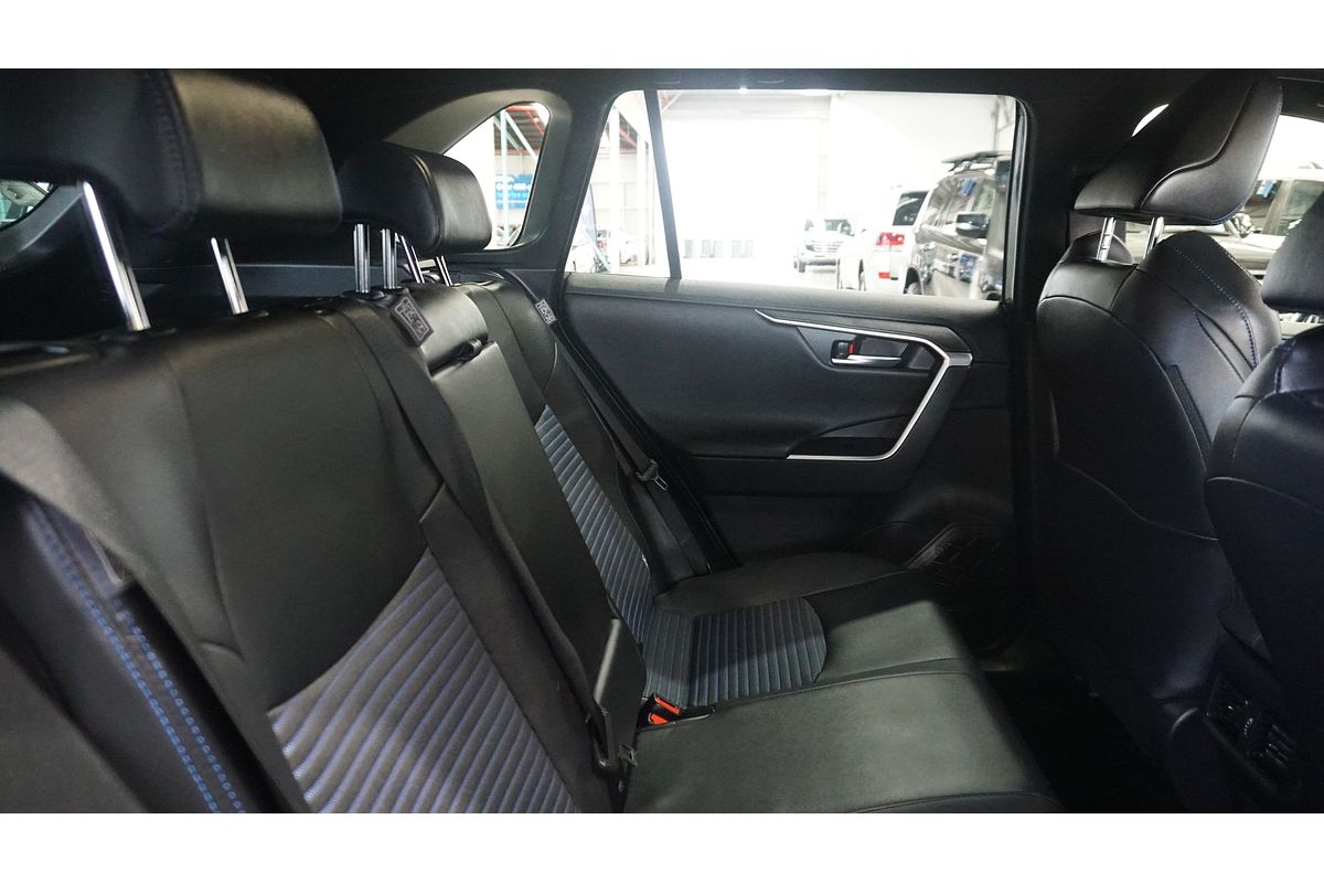 2024 Toyota RAV4 XSE AXAH52R
