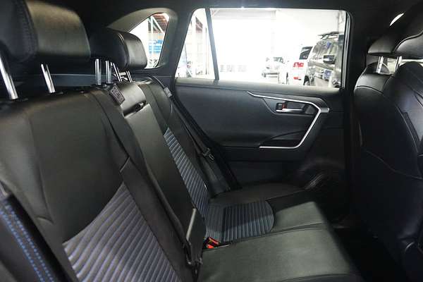 2024 Toyota RAV4 XSE AXAH52R