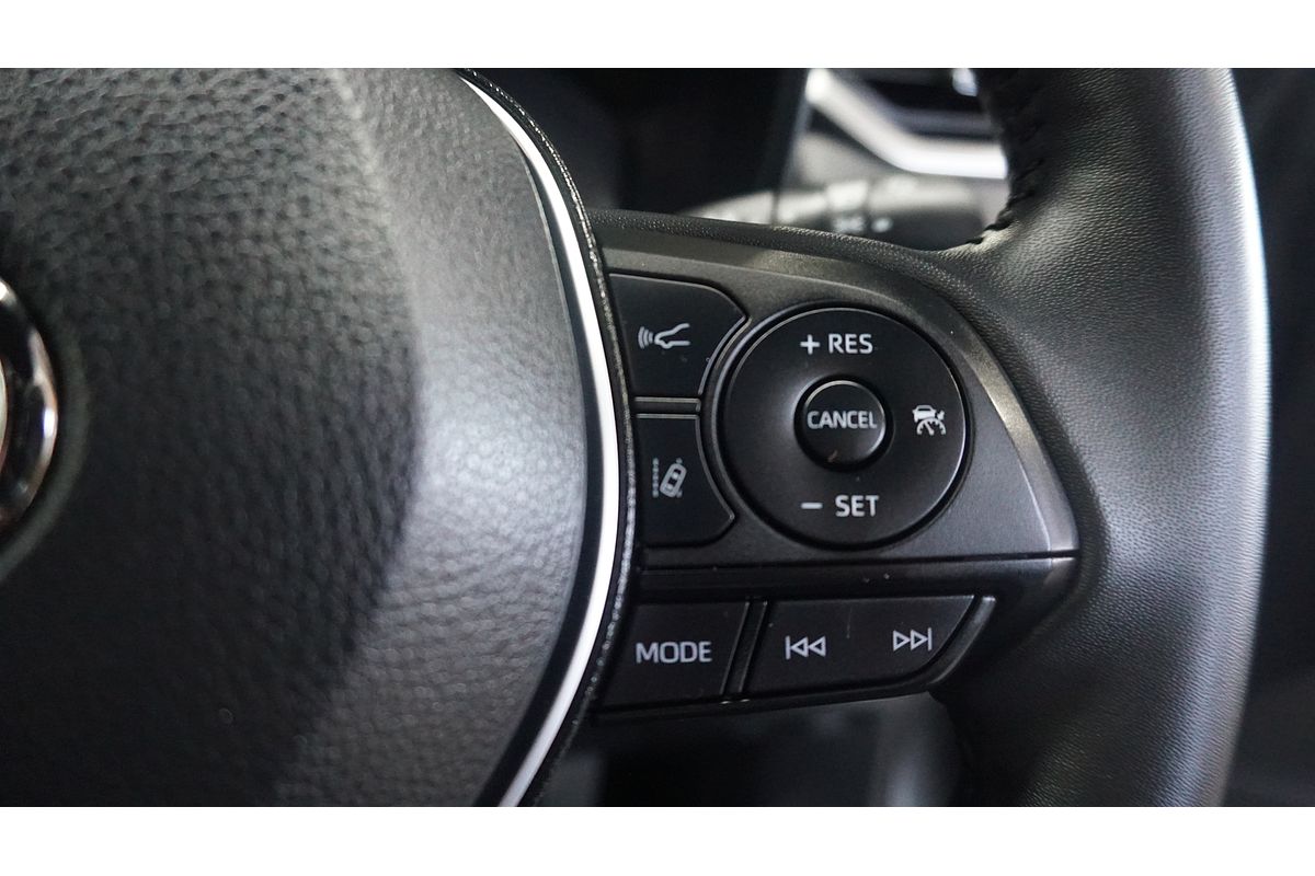 2024 Toyota RAV4 XSE AXAH52R