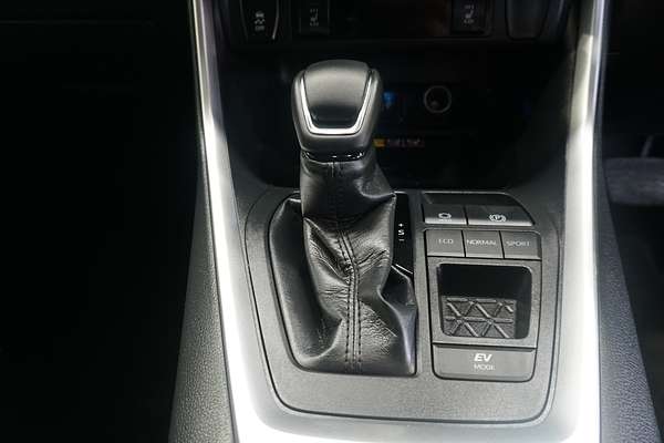 2024 Toyota RAV4 XSE AXAH52R