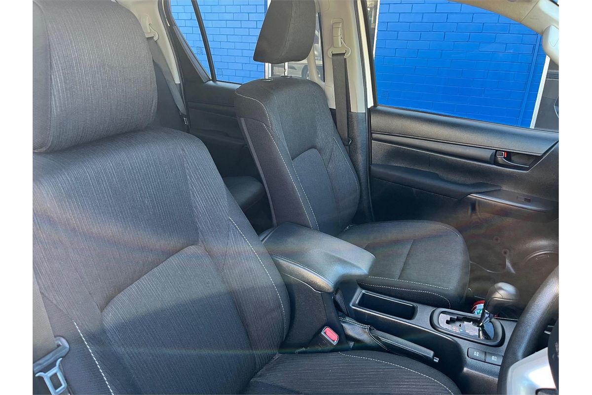 2020 Toyota Hilux SR GUN126R 4X4