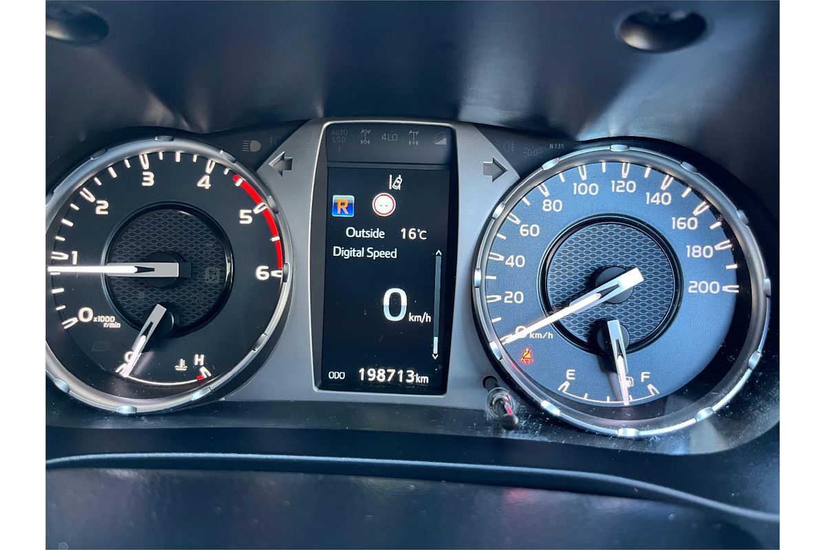 2020 Toyota Hilux SR GUN126R 4X4