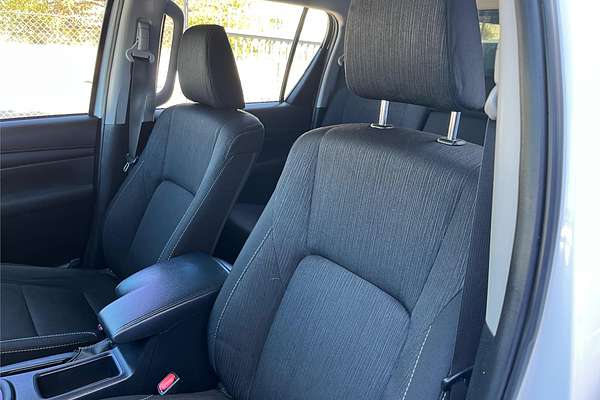 2020 Toyota Hilux SR GUN126R 4X4