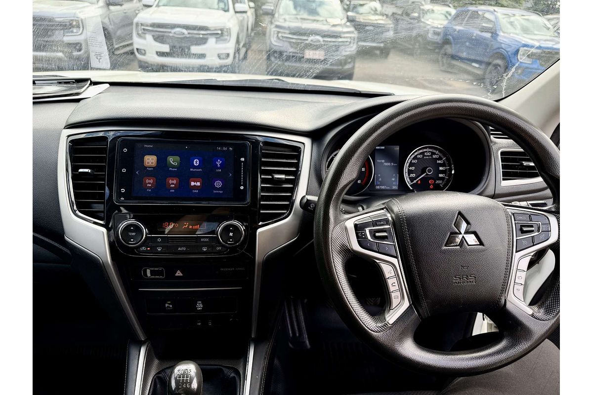 2022 Mitsubishi Triton GLX+ MR 4X4