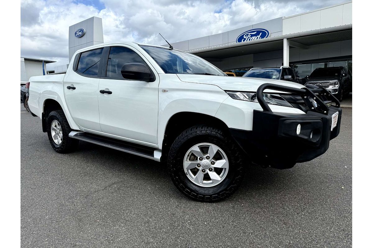 2022 Mitsubishi Triton GLX+ MR 4X4
