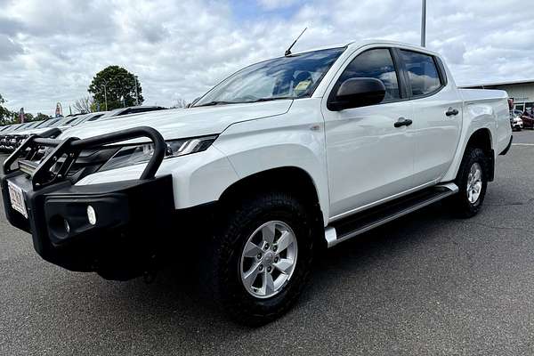 2022 Mitsubishi Triton GLX+ MR 4X4