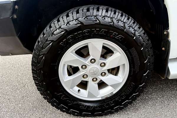 2022 Mitsubishi Triton GLX+ MR 4X4